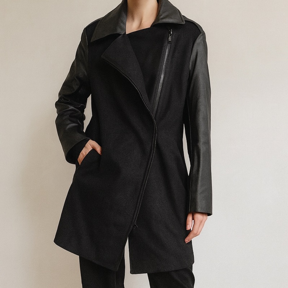 Vince Camuto Black Wool and Leather Long Jacket Size Medium